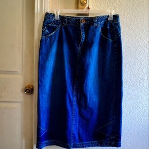 Denim blue, mid length skirt, size 14. Brand is French cuff.